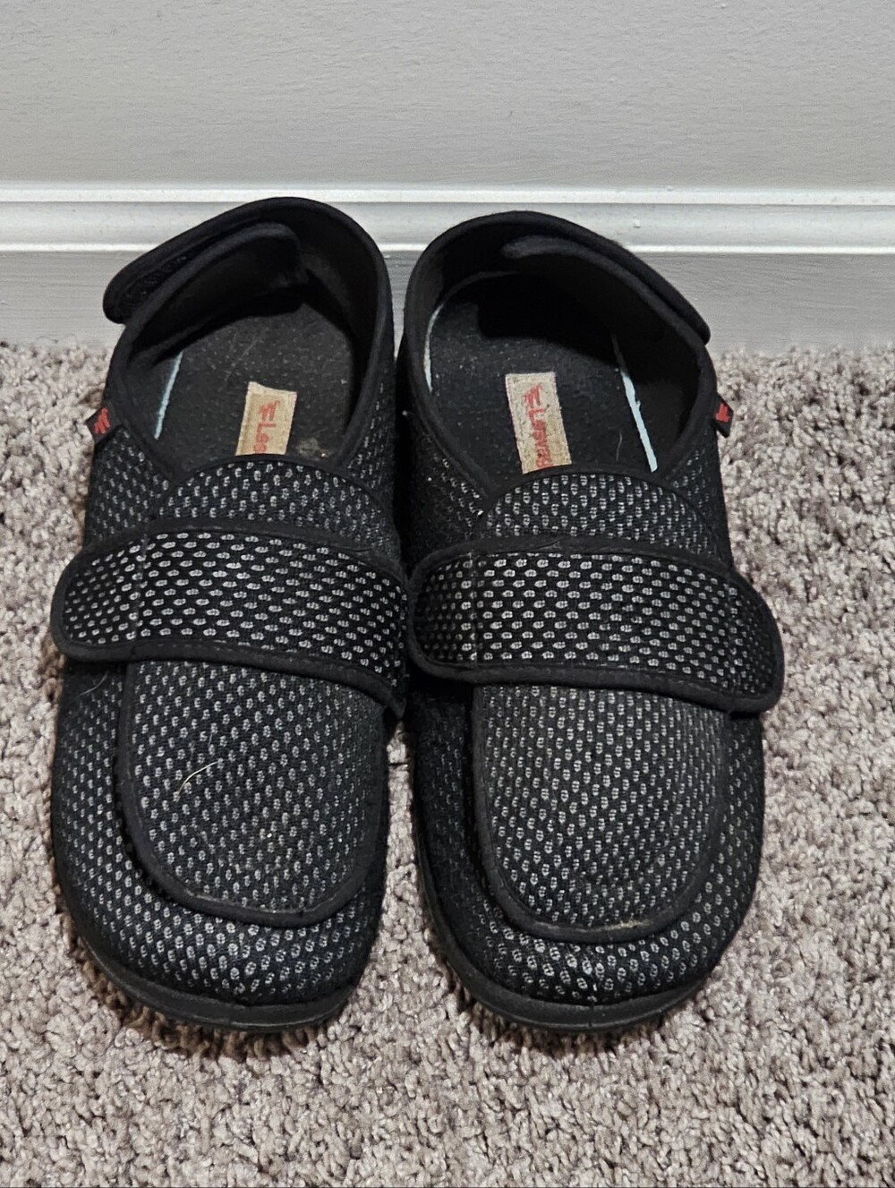Lesvago Diabetic Slippers Size 10